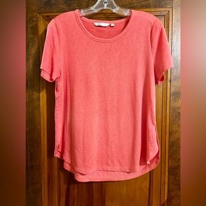 Athleta Coral Breezy Short Sleeve Shirt Size M